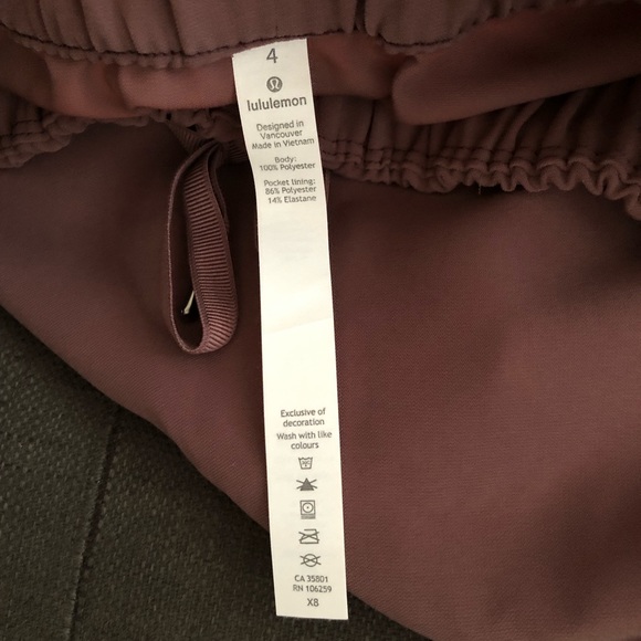 Lululemon On The Fly Skirt *Woven. - Picture 6 of 12